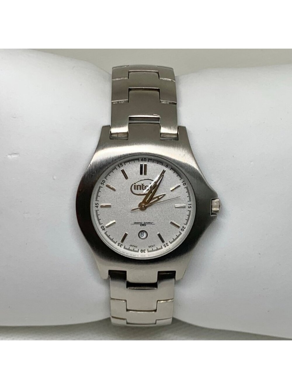 Intel SilverTone tone watch 34mm stainless steel case date Japan quartz running